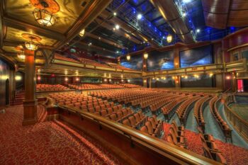 Read more about the article Simple Ways to Enhance Your Family’s Theater Experience