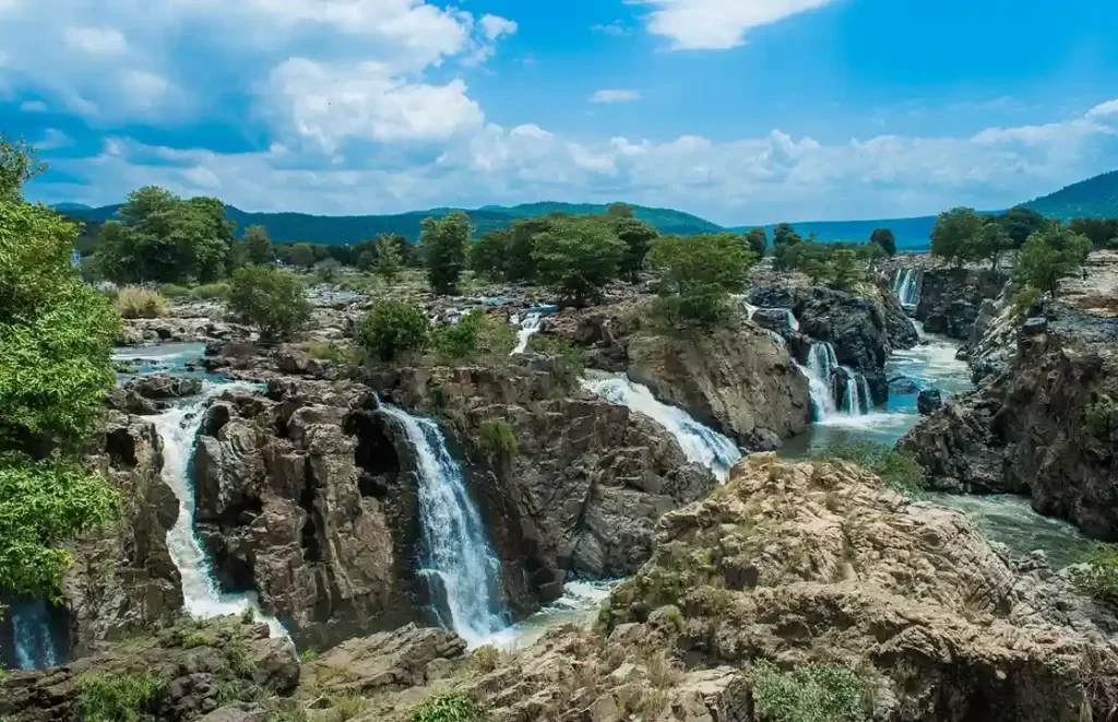 Best Picnic Spot Near Water in India