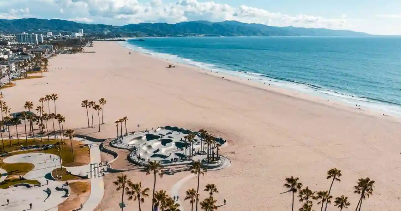 Read more about the article Top 11 Best Beaches In Los Angeles