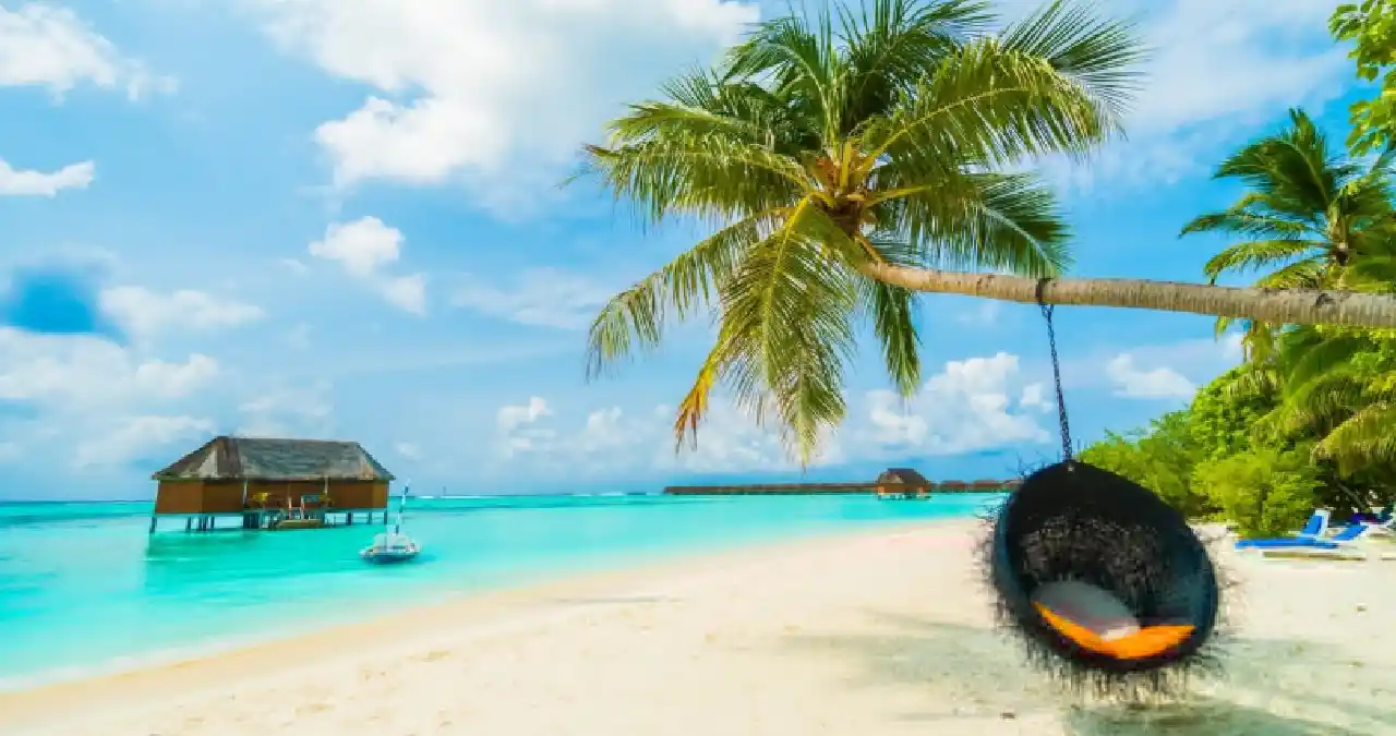Read more about the article A Complete Guide to Choosing the Right Resort in Maldives