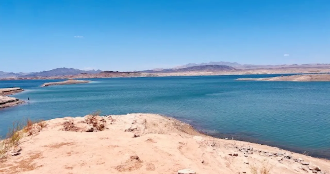 Read more about the article Boulder Beach – A Favourite Place for Campers